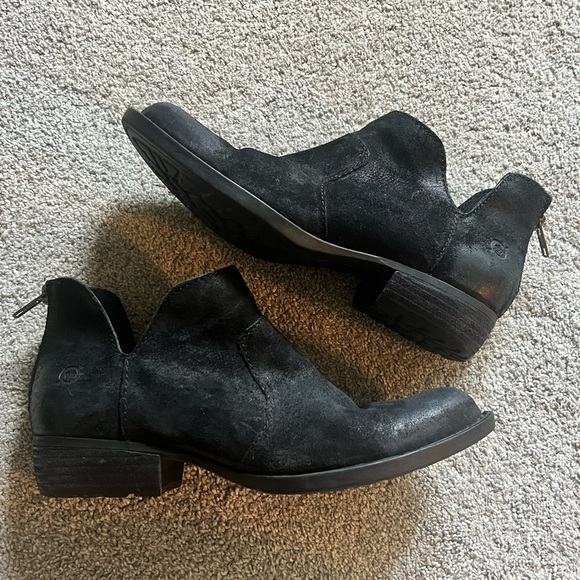 Born Kerri Booties Shoes Womens Size 8.5 Black Distressed Suede Boots - Picture 1 of 6